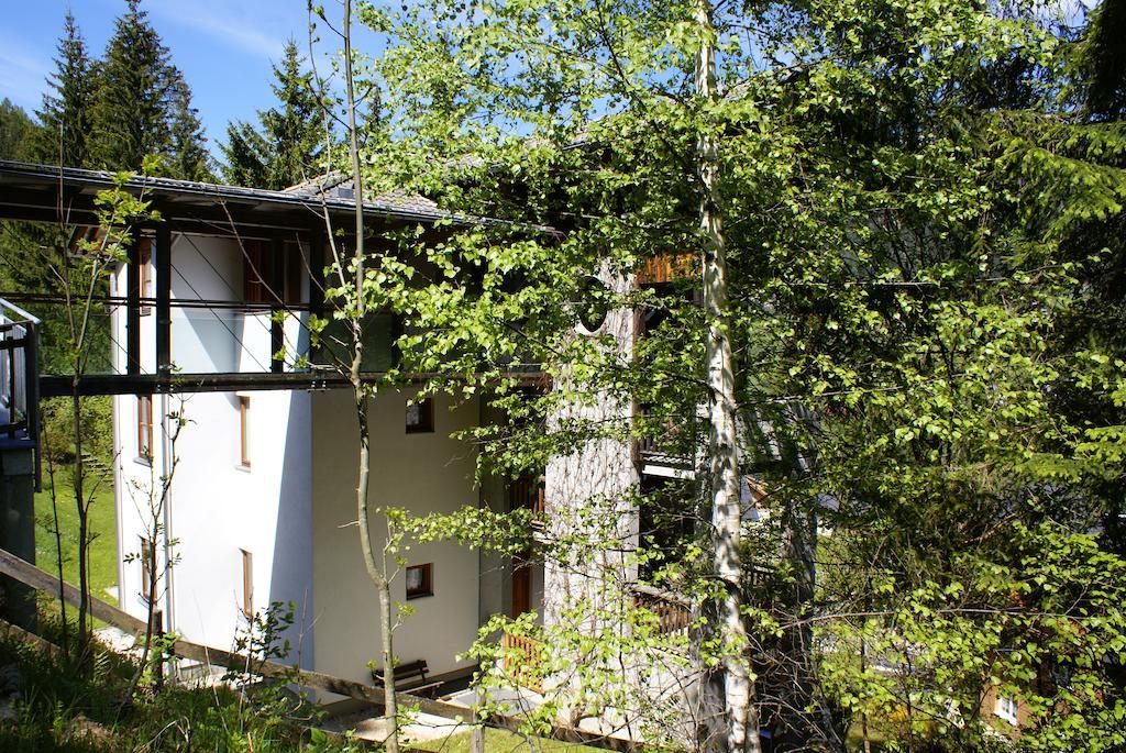 Appartement Haus Im Turm à Bad Kleinkirchheim Extérieur photo